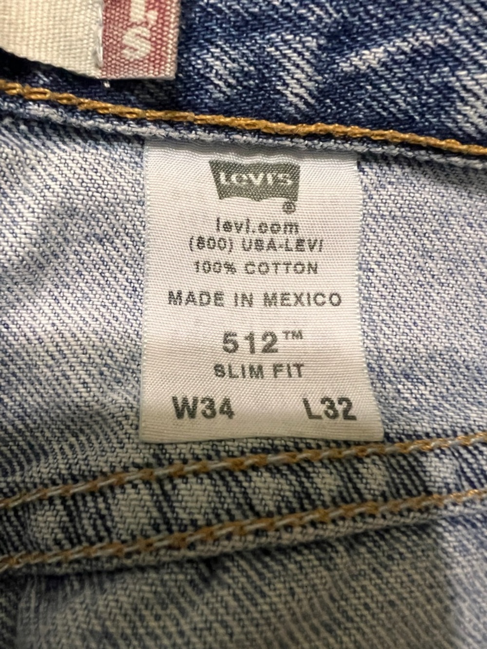 Levi's 512 Slim Fit Jeans in Light Blue Wash - Picture 14 of 14